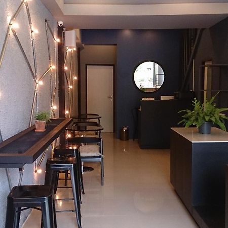De Ja Moon Hostel Csiangmaj Kültér fotó