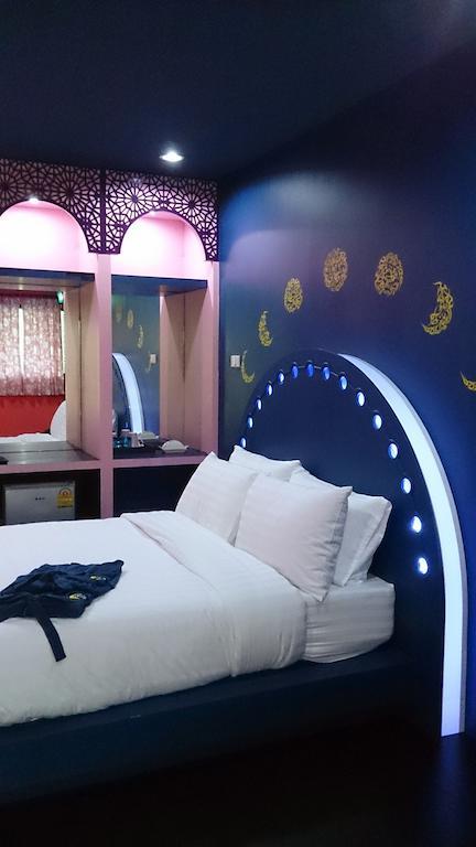 De Ja Moon Hostel Csiangmaj Szoba fotó