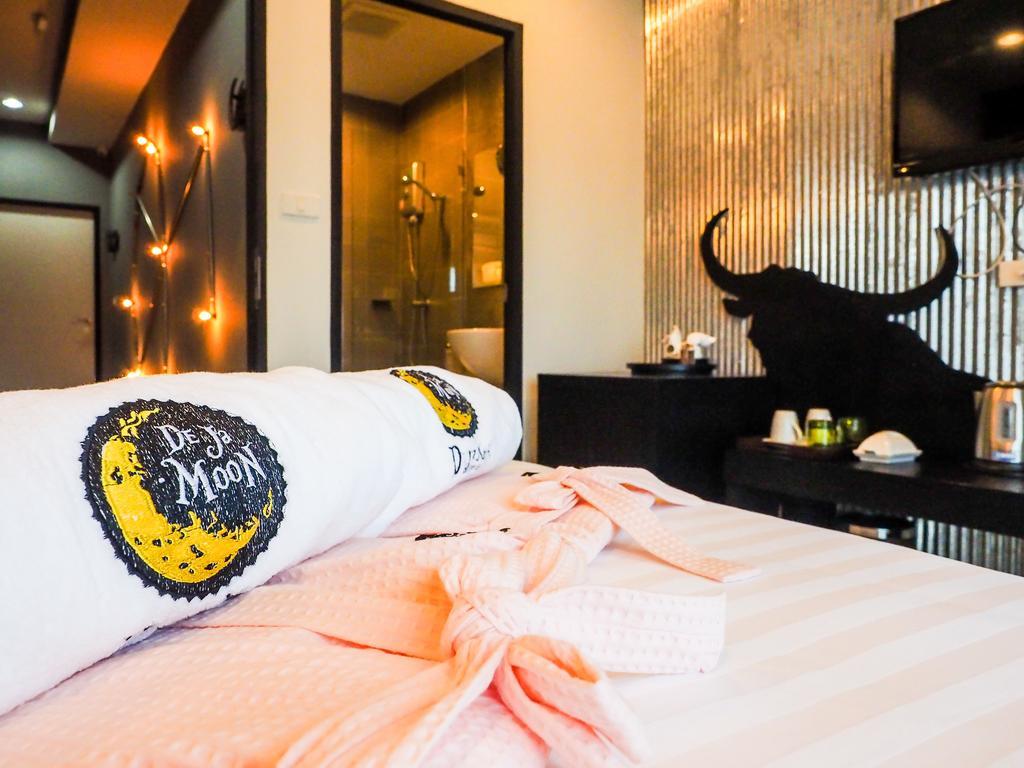 De Ja Moon Hostel Csiangmaj Kültér fotó