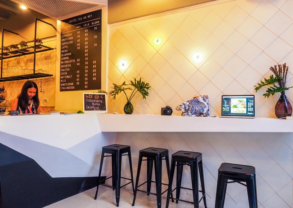 De Ja Moon Hostel Csiangmaj Kültér fotó